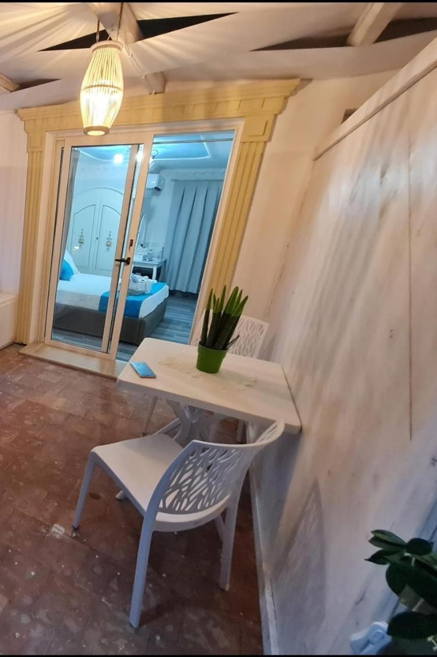 Luxury B&B Suite Jacuzzi Villa Filomena 卡梅罗塔的码头 外观 照片