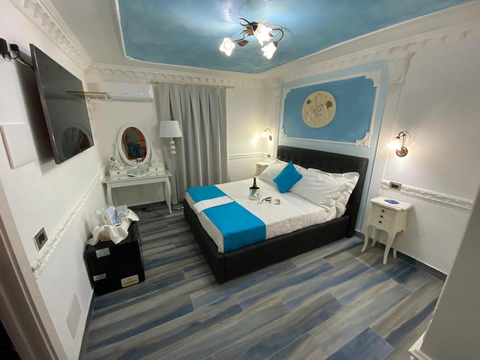 Luxury B&B Suite Jacuzzi Villa Filomena 卡梅罗塔的码头 外观 照片